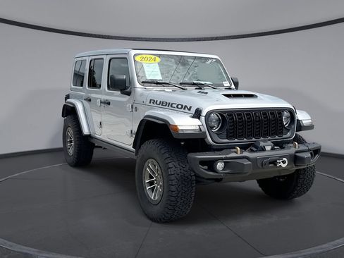 Used 2024 Jeep Wrangler Unlimited Rubicon 392 AWD/4WD image 12