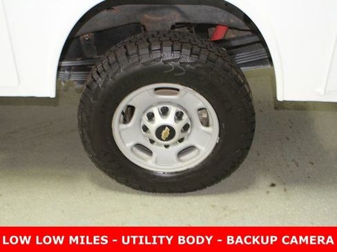 Used 2020 Chevrolet Silverado 2500 W/T w/ WT Convenience Package image 11