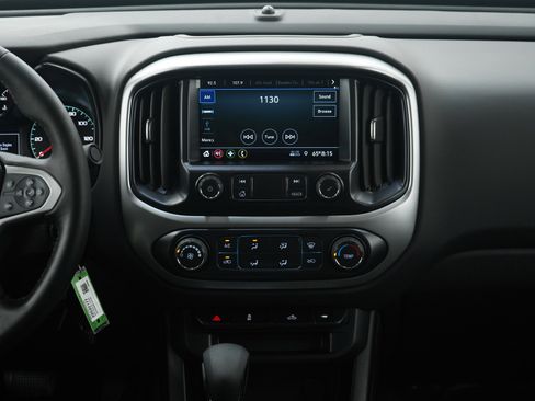 Used 2022 Chevrolet Colorado LT image 17