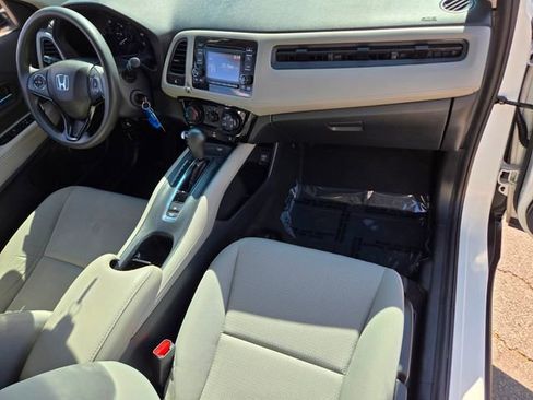 Certified 2022 Honda HR-V LX image 21