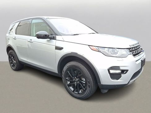 Used 2018 Land Rover Discovery Sport HSE image 3