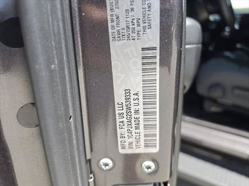 Certified 2025 Jeep Wrangler Sport AWD/4WD image 32