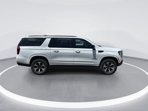 New 2026 GMC Yukon XL AT4 Ultimate w/ LPO, Floor Liner Package AWD/4WD image 9