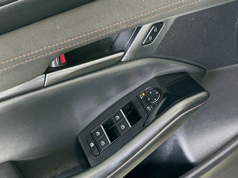 Used 2024 MAZDA MAZDA3 s image 15