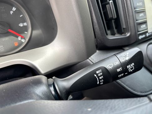 Used 2016 Toyota RAV4 LE AWD/4WD image 25