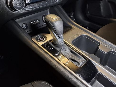 Used 2025 Nissan Sentra SV w/ All-Weather Package FWD image 7