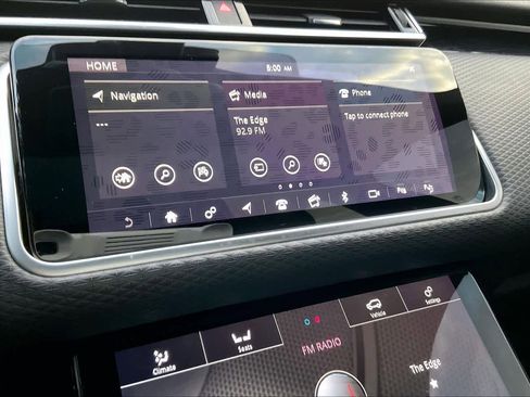 Used 2019 Land Rover Range Rover Velar R-Dynamic SE image 32