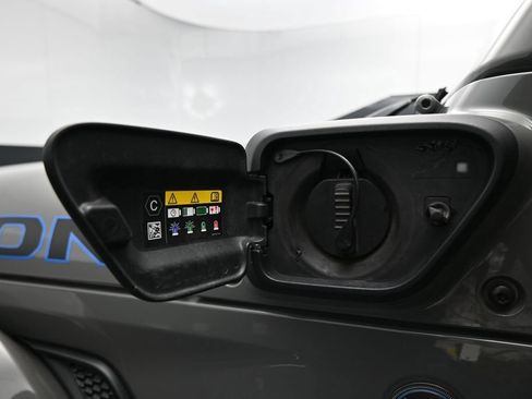 Used 2022 Jeep Wrangler Unlimited Rubicon 4xe w/ Dual Top Group AWD/4WD image 29