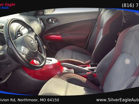 Used 2015 Nissan Juke SV w/ Technology Package FWD image 9