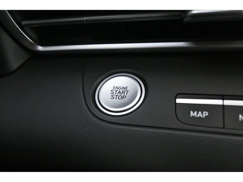 Used 2023 Hyundai Elantra SEL w/ Convenience Package FWD image 28