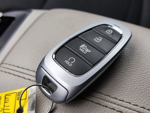 Used 2022 Hyundai Tucson SEL w/ Cargo Package image 24