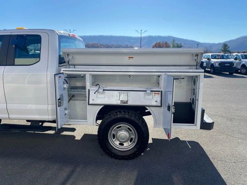 Used 2017 Ford F250 XL w/ Power Equipment Group image 33