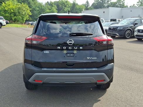 Used 2023 Nissan Rogue SV AWD/4WD image 5