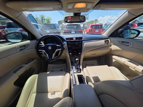Used 2011 Suzuki Kizashi Sport SLS FWD image 12