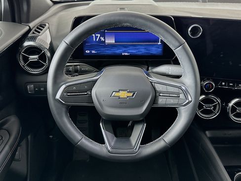 Used 2024 Chevrolet Blazer EV LT image 17