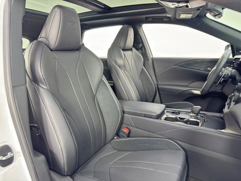 Used 2024 Lexus RX 500h F Sport w/ Convenience Package image 40