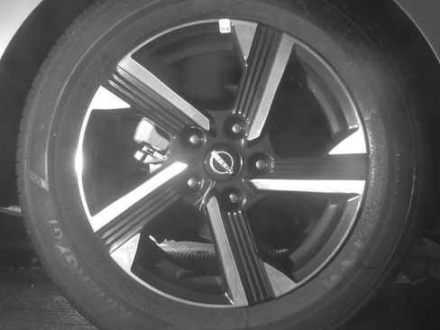 Used 2025 Nissan Sentra SV FWD image 15
