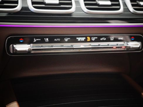 Certified 2024 Mercedes-Benz GLE 450 4MATIC image 26