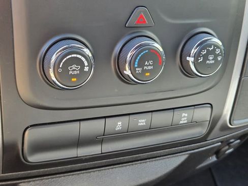 Used 2023 RAM 1500 Classic Warlock AWD/4WD image 32