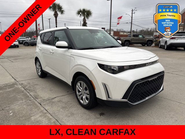 Used 2025 Kia Soul LX FWD image 3
