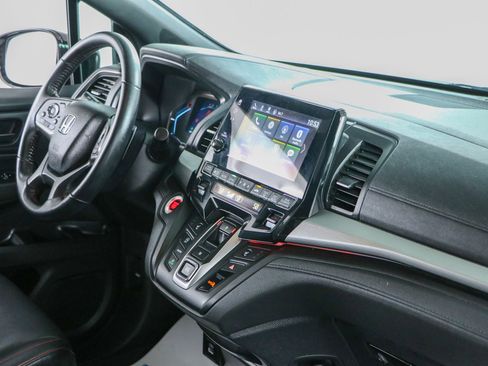 Used 2023 Honda Odyssey Sport image 27
