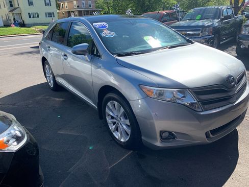Used 2015 Toyota Venza XLE w/ XLE Premium Package AWD/4WD image 2