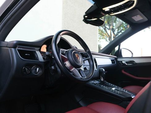 Used 2017 Porsche Macan GTS w/ Premium Package Plus image 19