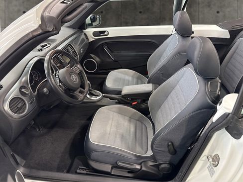 Used 2016 Volkswagen Beetle 1.8T S image 9