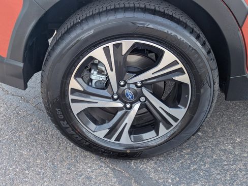 Used 2025 Subaru Crosstrek 2.0i Premium image 9