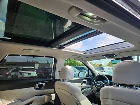 Used 2023 Kia Sorento SX Prestige image 21