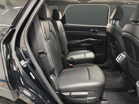 Used 2025 Kia Sorento X-Line EX AWD/4WD image 26