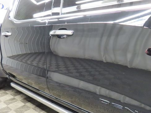 Used 2025 GMC Sierra 1500 Denali AWD/4WD image 33