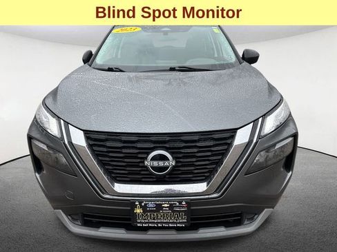 Used 2023 Nissan Rogue S image 4