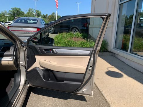 Used 2019 Subaru Legacy 2.5i Premium AWD/4WD image 35