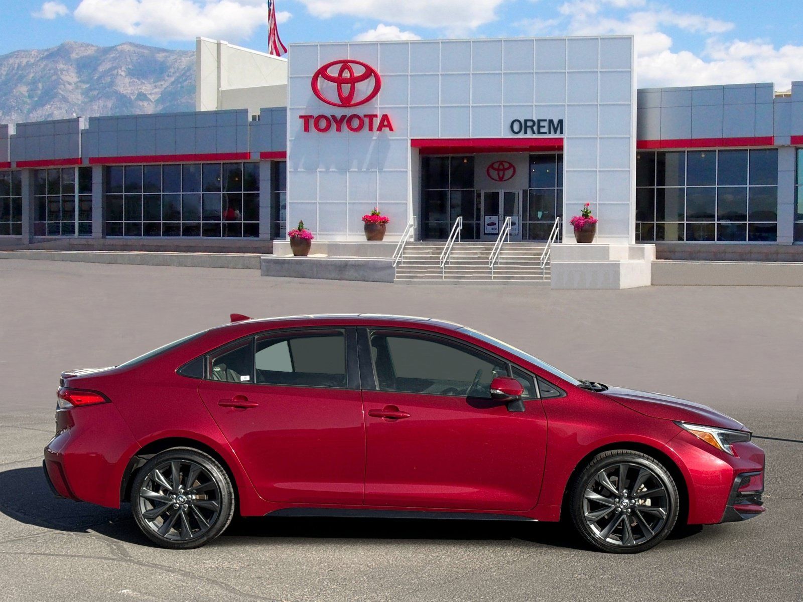 Used 2024 Toyota Corolla SE w/ SE Package FWD image 3