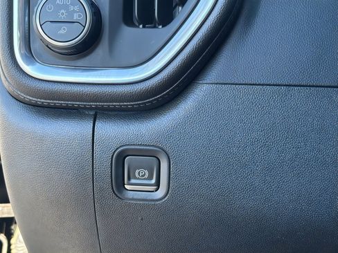 Used 2023 Chevrolet Silverado 2500 LT w/ Midnight Edition image 21