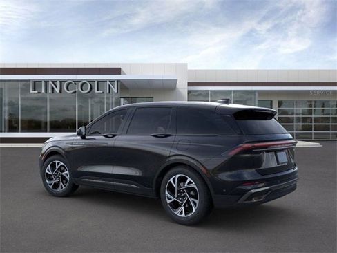 New 2024 Lincoln Nautilus Premier w/ Equipment Group 102A image 4
