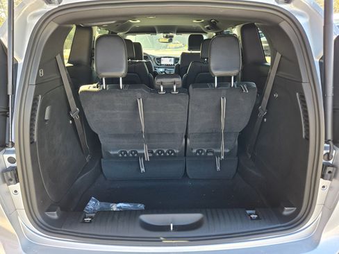 New 2026 Chrysler Pacifica Select image 29