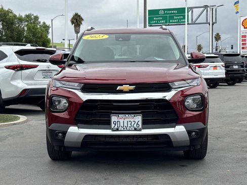 Used 2023 Chevrolet TrailBlazer LT image 2