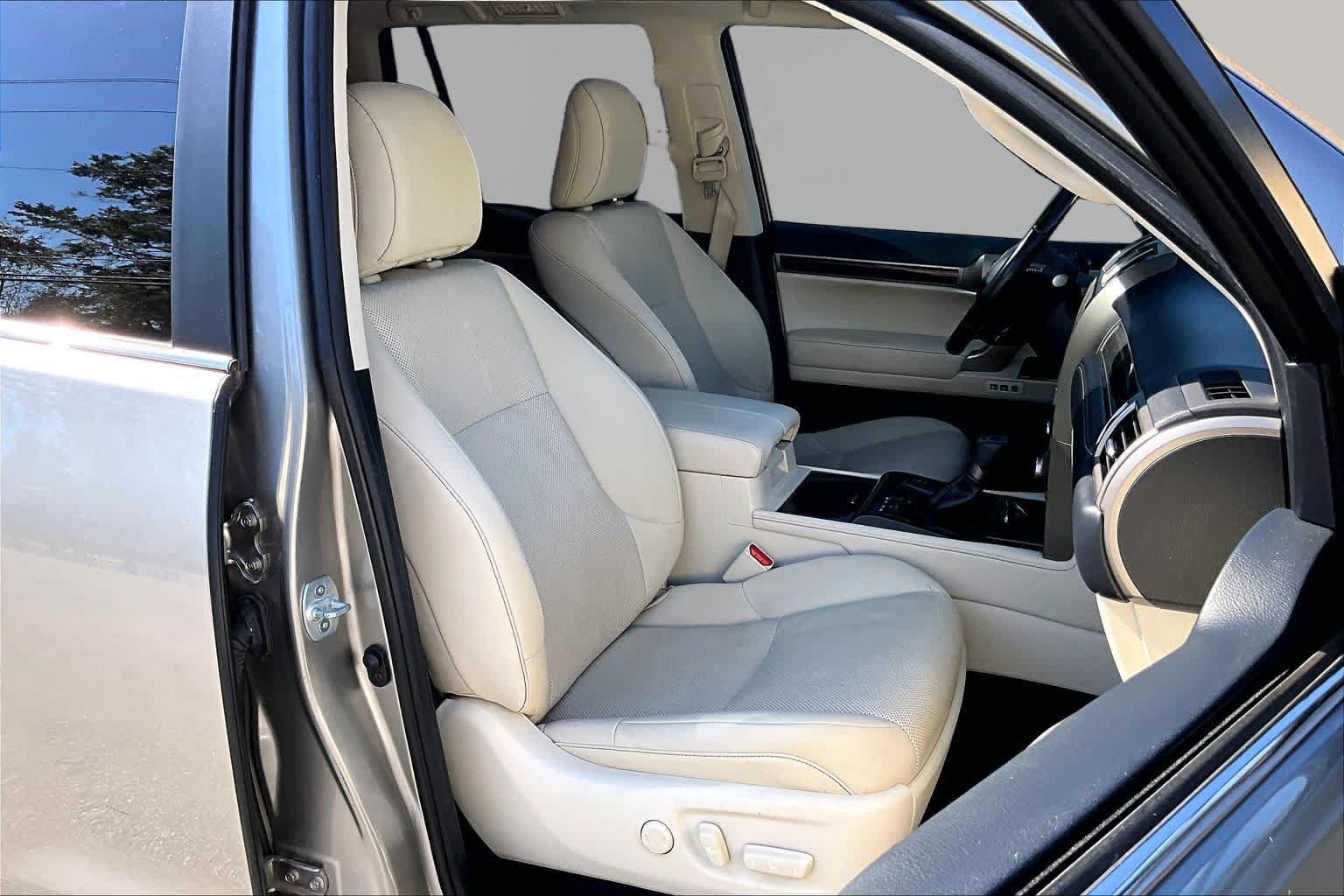 Used 2020 Lexus GX 460 Premium w/ Premium Package AWD/4WD image 8