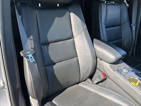 Used 2021 Jeep Grand Cherokee Limited w/ Luxury Group II image 19