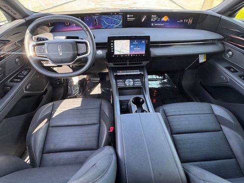 Used 2025 Lincoln Nautilus Reserve w/ Jet Appearance Package AWD/4WD image 28
