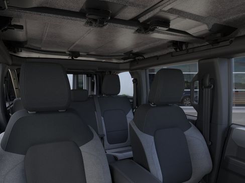 New 2025 Ford Bronco 4-Door AWD/4WD image 36