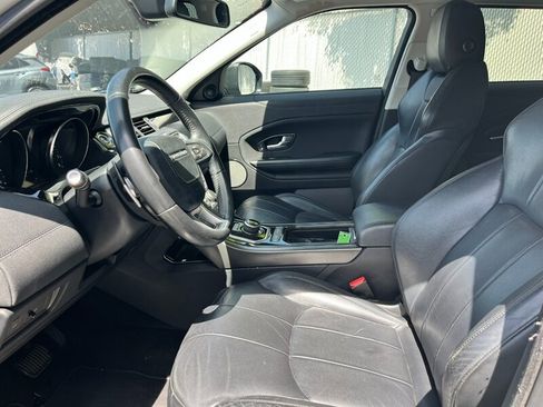 Used 2018 Land Rover Range Rover Evoque SE AWD/4WD image 18