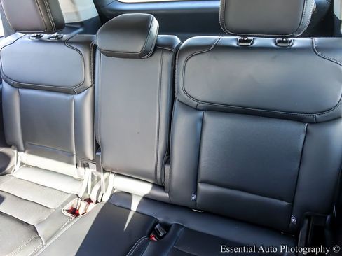 Used 2025 Ford Expedition Max Platinum AWD/4WD image 18