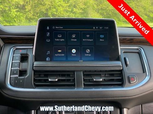 Used 2023 Chevrolet Suburban Premier AWD/4WD image 30