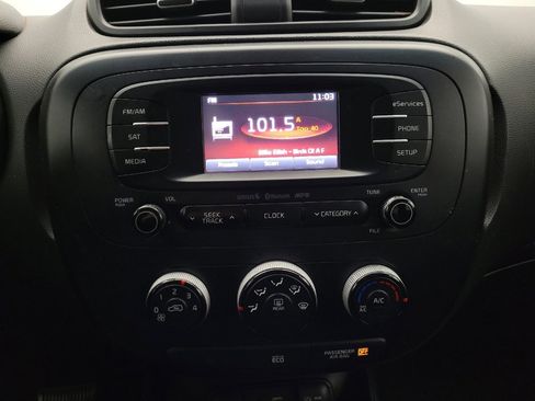 Used 2016 Kia Soul image 25