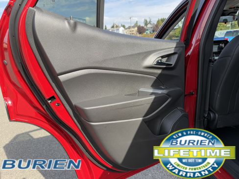 New 2026 Chevrolet Trax LT w/ Driver Confidence Package image 27