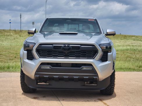 New 2026 Toyota Tacoma TRD Sport w/ TRD Sport Premium Package AWD/4WD image 6