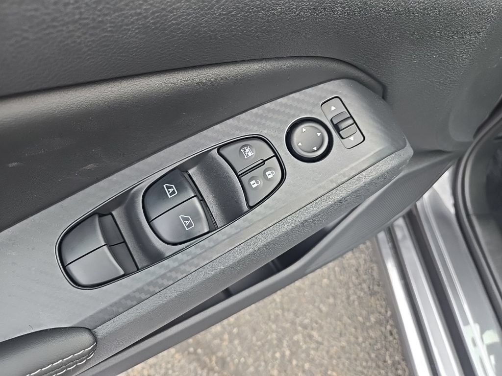 New 2026 Nissan Altima 2.5 SV AWD/4WD image 10